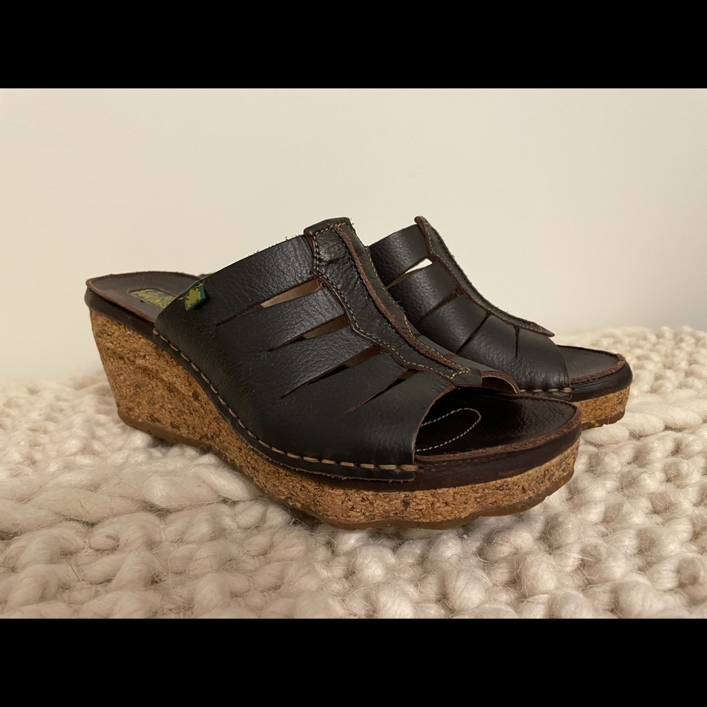 El Naturalista Wedge Sandals